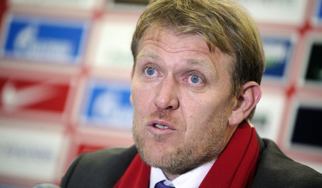 Beograd, 091210.
Veceras je u prostorijama FK Crvena Zvezda na stadionu Marakana istoimenog kluba odrzana promocija Roberta Prosineckog kao novog trenera FK Crvena Zvezda.
Foto: Sime Sokota / CROPIX