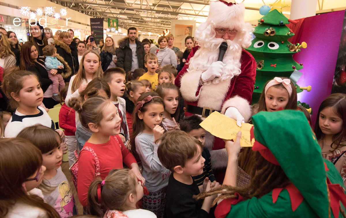 Zimski sportovi s Djedom Božićnjakom Zimski sportovi s Djedom Božićnjakom