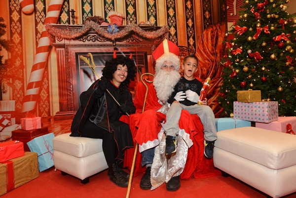 Sveti Nikola u Supernova centru 6. prosinca 2016.  Foto: Iva Perinčić