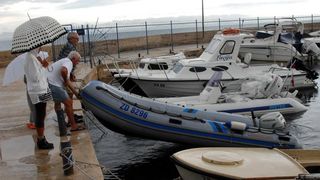 Otok Vir gotovo je potopljen uslijed jakog kišnog i grmljavinskog nevremena koje traje već drugi dan, Photo: Damir Špehar/PIXSELL Otok Vir gotovo je potopljen uslijed jakog kišnog i grmljavinskog nevremena koje traje već drugi dan, Photo: Damir Špehar/PIXSELL