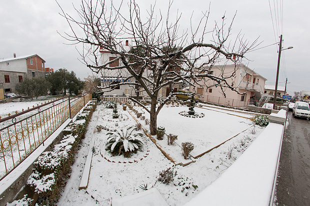 Snijeg u Bibinjama 3. veljače 2012, Foto: Leo Banić