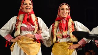 Nastup ansambla Lado ispred crkve sv. Marije ; foto Iva Perinčić Nastup ansambla Lado ispred crkve sv. Marije ; foto Iva Perinčić