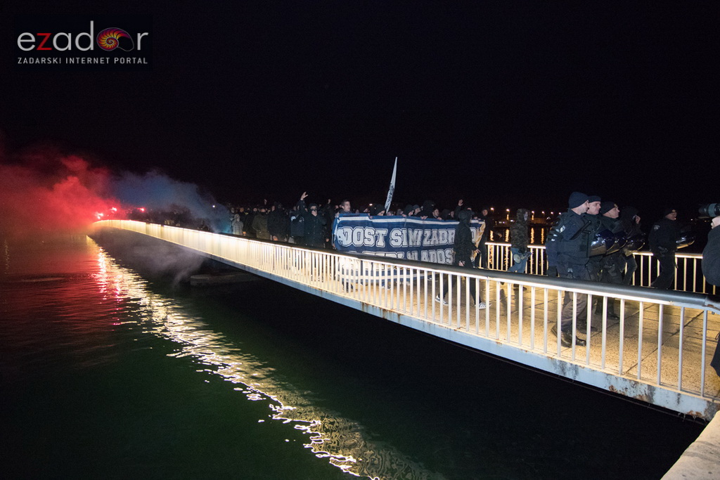 Okupljanje Tornada na Forumu i korteo do Krešinog doma Okupljanje Tornada na Forumu i korteo do Krešinog doma