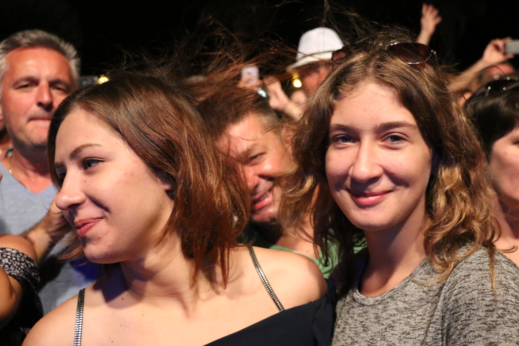 S Alenom Islamovićem po pljusku pjevalo šest tisuća Virana