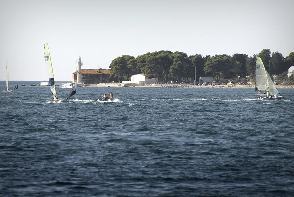 Jedrenje: Medal race s gledan s rive