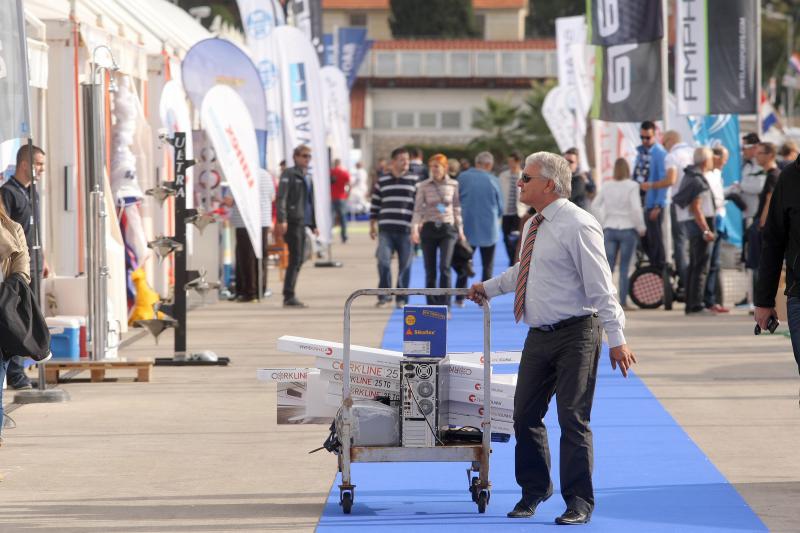 24.10.2013., Biograd – U Biogradu je jutros otvoren Biograd boat show. Na najvecem sajmu ovog tipa u Hrvatskoj preko 250 izlagaca sudjeluje s raznim novitetima iz podrucja nautike. Photo: Dino Stanin/PIXSELL