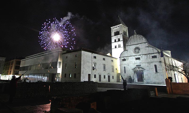 Novogodišnji vatromet u Zadru 2009. (foto: Marin Gospić)