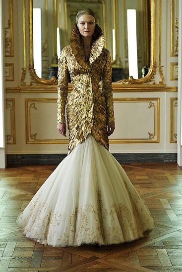 Alexander McQueen jesen/zima 2010/2011 – posljednja kolekcija (Vogue.de)