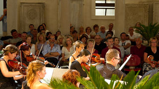 Orchestra Mitteleuropea u klaustru crkve Sv. Frane, Foto: Leo Banić