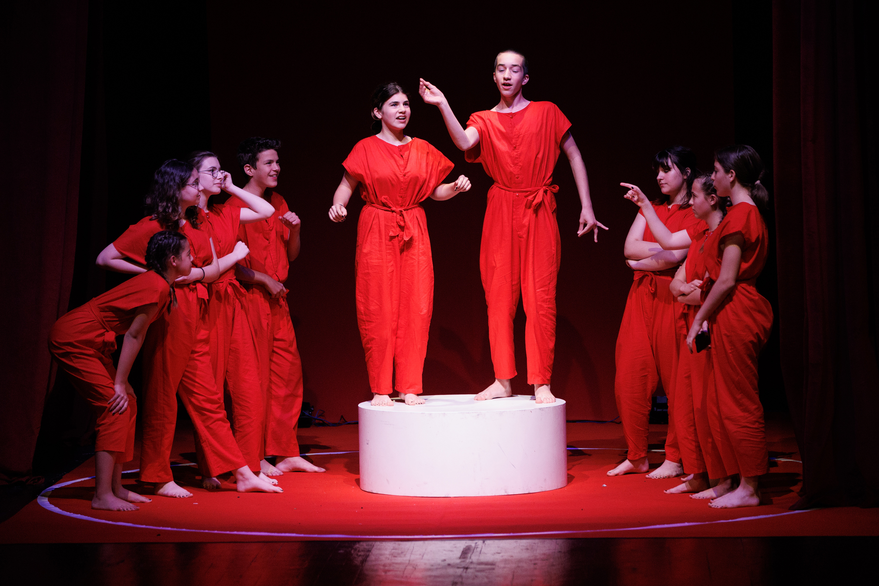 Igrajmo se: Zabranjeno mlađima od 15 strana A