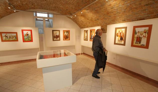 U prostorijama Državnog Arhiva Zadar održano je otvorenje izložbe i predstavljanje knjige “Ono što nestaje. Nošnje jadranskih planina i otoka”, Photo: Filip Brala/PIXSELL