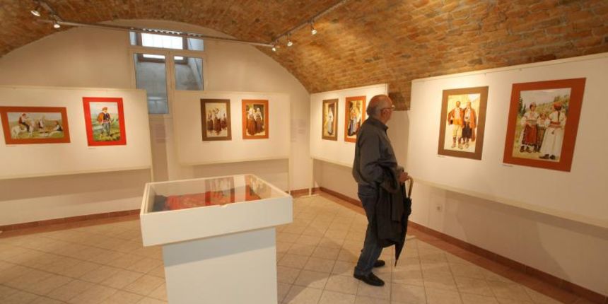 U prostorijama Državnog Arhiva Zadar održano je otvorenje izložbe i predstavljanje knjige “Ono što nestaje. Nošnje jadranskih planina i otoka”, Photo: Filip Brala/PIXSELL