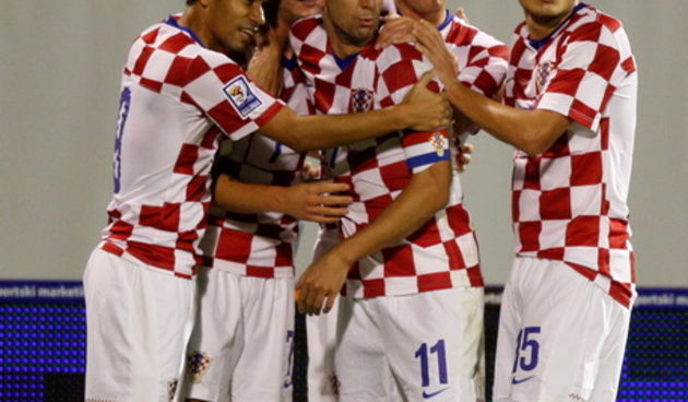 Zagreb, 050909. Stadion u Maksimiru. Kvalifikacijska nogometna utakmica skupine 6 za Svjetsko prvenstvo u Juznoj Africi 2010. Hrvatska – Bjelorusija Na fotografiji slijeva: Eduardo, Ivan Rakitic, Darijo Srna, Ivica Krizanac i Ognjen Vukojevic. Foto: Ronal