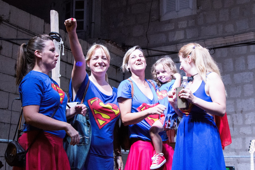 Paški ljetni karneval 2017 – maškarana povorka