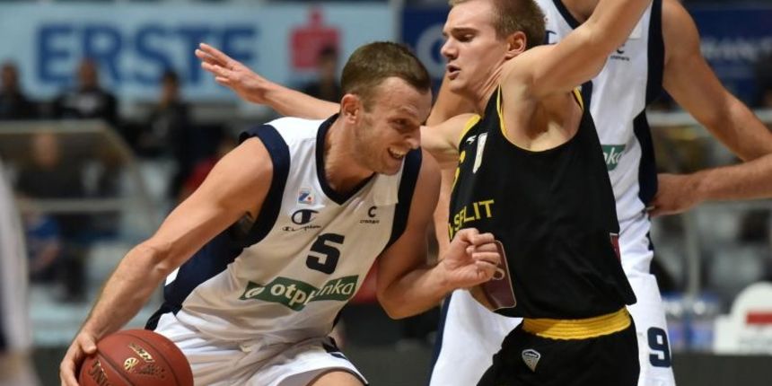 31.10.2016., Zadar – 4. kolo HKS A1 lige KK Zadar – KK Split . Jakov Vladovic. Photo: Dino Stanin/PIXSELL 31.10.2016., Zadar – 4. kolo HKS A1 lige KK Zadar – KK Split . Jakov Vladovic. Photo: Dino Stanin/PIXSELL