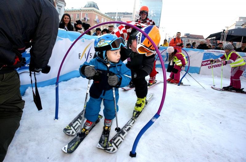 FIS World Snow Day za klince u društvu s Ivicom Kostelićem FIS World Snow Day za klince u društvu s Ivicom Kostelićem