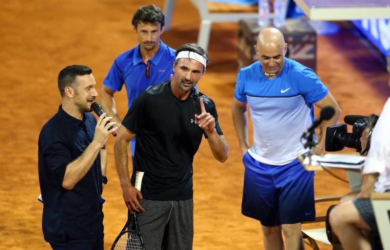 Agassi, Ferrero i Ivanišević odigrali egizibiciju u Umagu. Photo: Slavko Midzor/PIXSELL Agassi, Ferrero i Ivanišević odigrali egizibiciju u Umagu. Photo: Slavko Midzor/PIXSELL