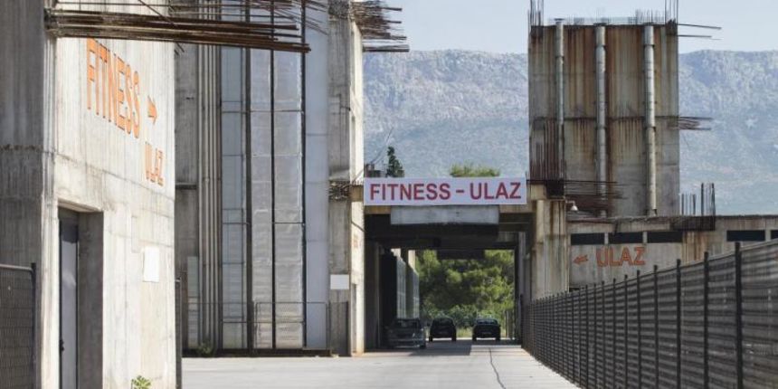 Zbog nedovrsene i zapustene zgrade Spaladium Arene Gradu Splitu prijeti bankrot, zbog tuzbe banaka u iznosu od 53 milijuna eura. Photo: Davor Puklavec/PIXSELL