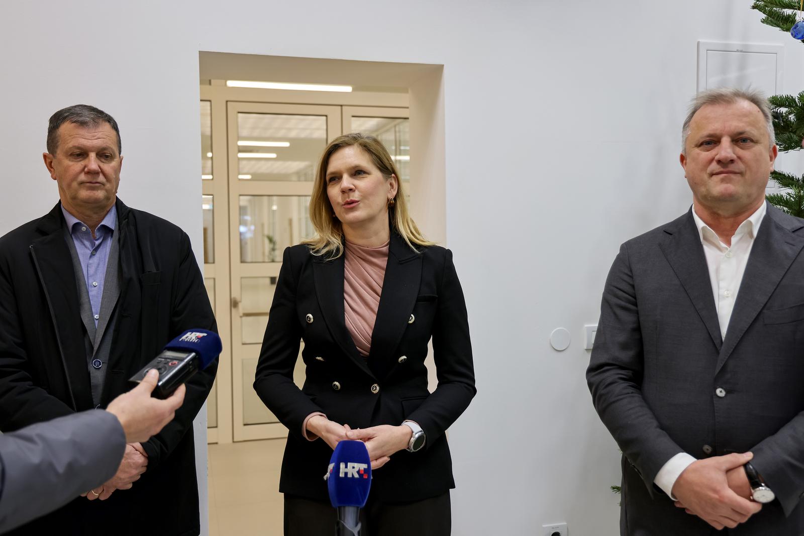 Podjela ključeva i useljenje korisnika u Centar za mlade Podjela ključeva i useljenje korisnika u Centar za mlade