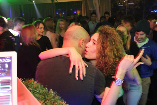 Vikend u Ledani Lounge & Baru: Red Hot Friday Night i Saturday White Fever. Vikend u Ledani Lounge & Baru: Red Hot Friday Night i Saturday White Fever.