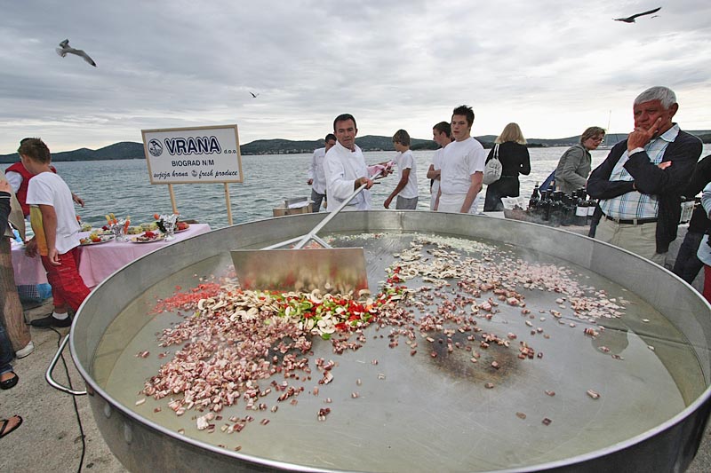 5. Eno-eko-gastro-etno stol (foto: Marin Gospić)