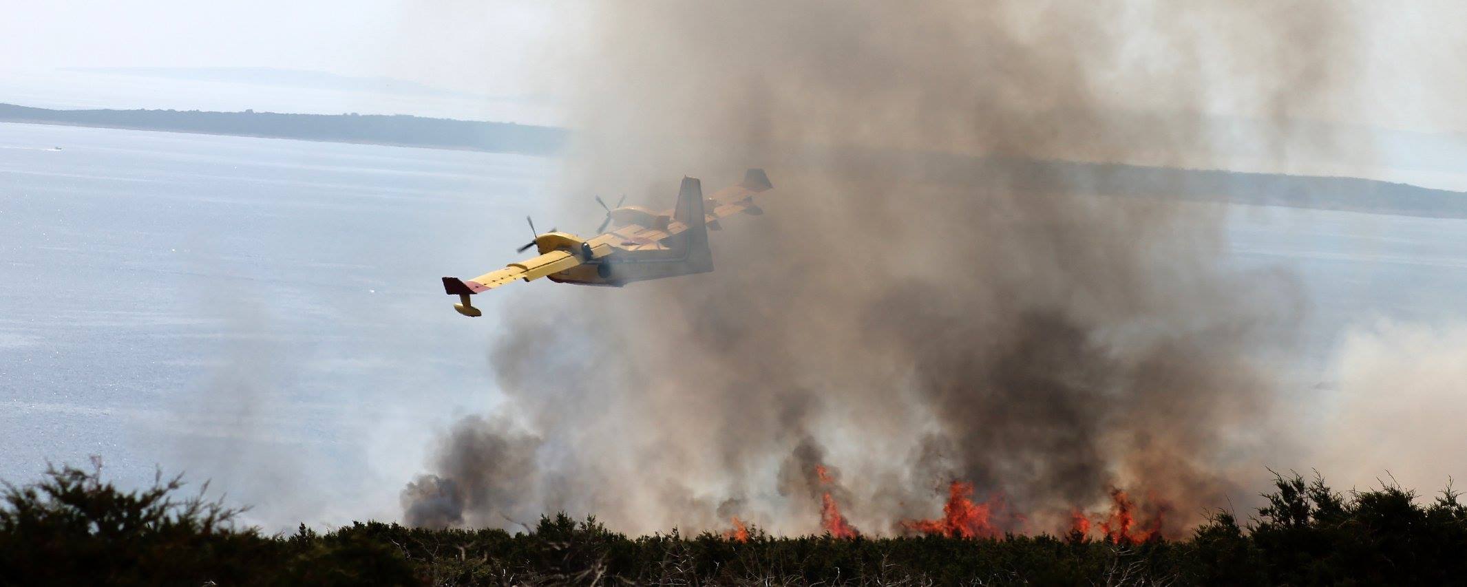 Lokaliziran požar kod Košljuna na otoku Pagu Lokaliziran požar kod Košljuna na otoku Pagu