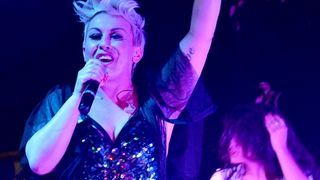 Vir : Colonia rasplesala tisuće posjetitelja na Viru ; foto Iva Perinčić Vir : Colonia rasplesala tisuće posjetitelja na Viru ; foto Iva Perinčić