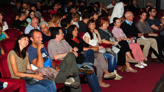 Zadar, .24.07.2012. snimio: Nenad Marčev
Brasil acoustic
Magda Mendes – vokal
Marcelo Godoy – vokal & akustična gitara
Nelson Latif – cavaquinho & akustična gitara
Gosti:
Renato Švorinić, bas,
Jadran Dučić Čićo, bubnjevi
Nebojša, ha Zadar, .24.07.2012. snimio: Nenad Marčev
Brasil acoustic
Magda Mendes – vokal
Marcelo Godoy – vokal & akustična gitara
Nelson Latif – cavaquinho & akustična gitara
Gosti:
Renato Švorinić, bas,
Jadran Dučić Čićo, bubnjevi
Nebojša, ha