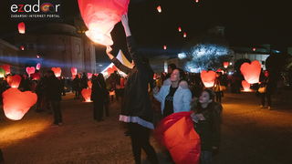 Humanitarni svjetlosni spektakl “Zaželi ljubav 2018.” @ Forum