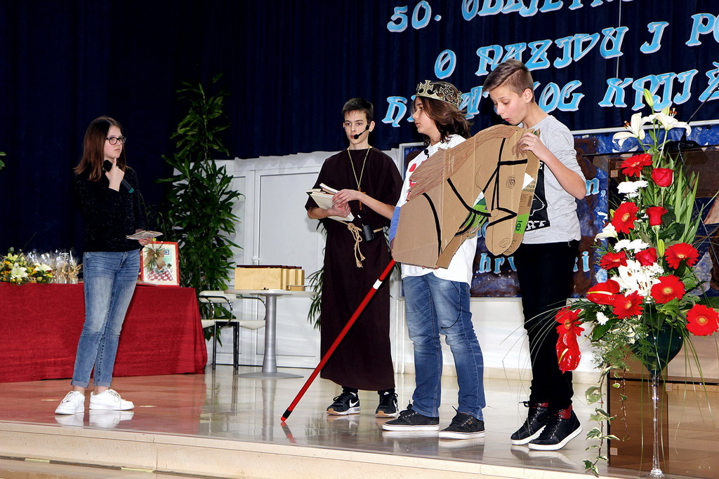 OŠ Smiljevac: Obilježena 50. godina Deklaracije o nazivu i položaju hrvatskoga jezika OŠ Smiljevac: Obilježena 50. godina Deklaracije o nazivu i položaju hrvatskoga jezika