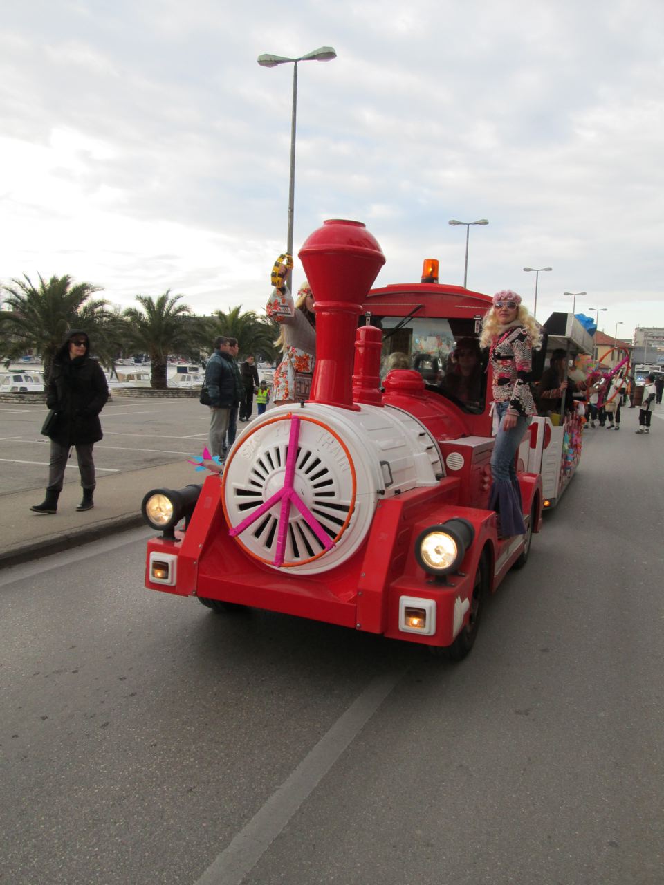 Zadarski karneval: Stanarske maškare – djeca cvijeća, Foto: DEsa Blaslov