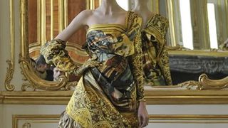 Alexander McQueen jesen/zima 2010/2011 – posljednja kolekcija (Vogue.de)