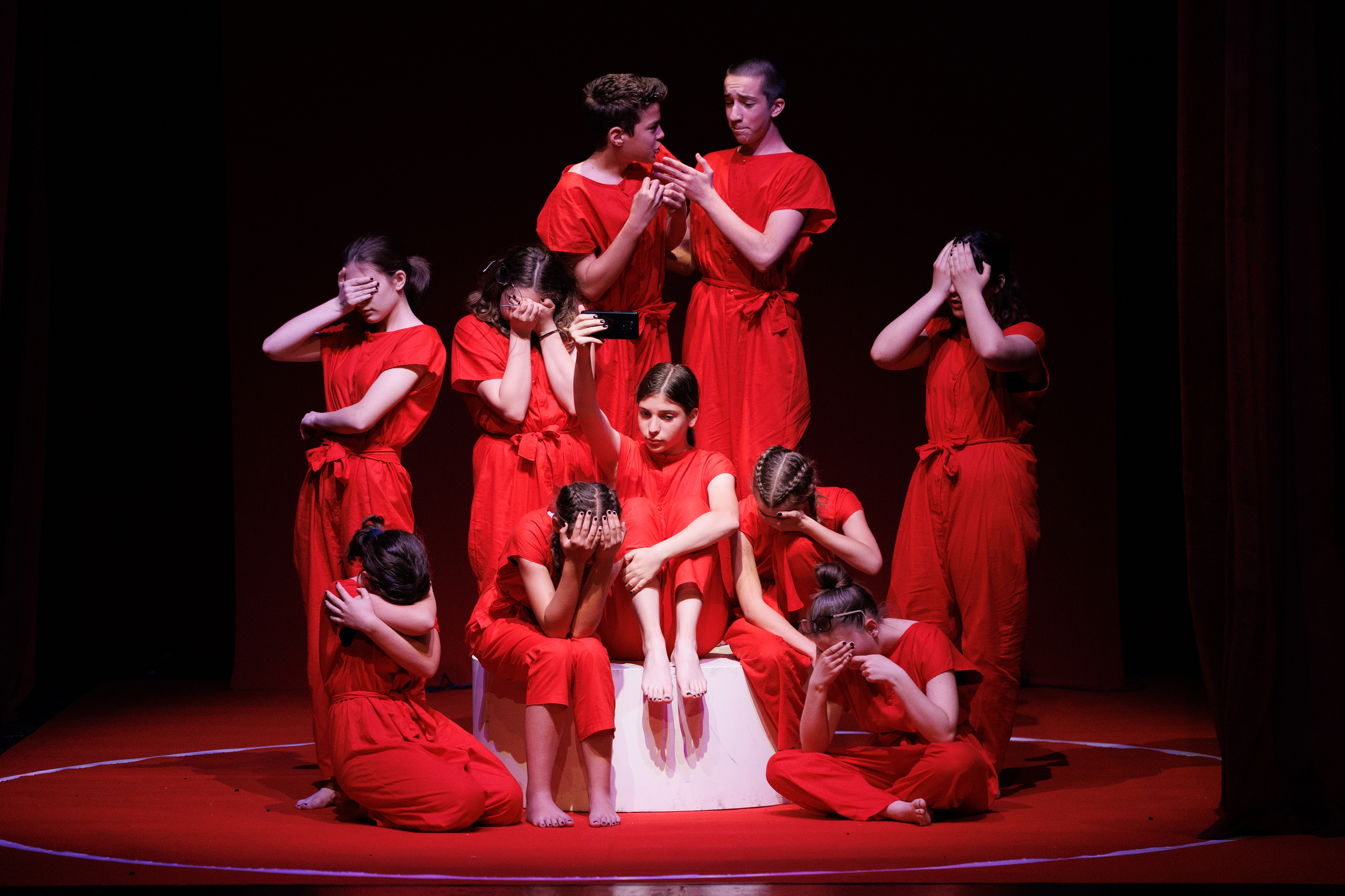 Igrajmo se: Zabranjeno mlađima od 15 strana A