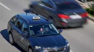 Taksisti prosvjeduju u Zadru