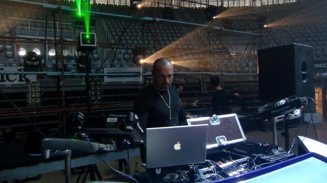 SC Visnjik: Generalna proba doceka 2010. DJ Morales SC Visnjik: Generalna proba doceka 2010. DJ Morales