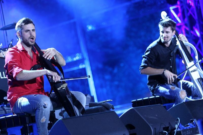 Zagreb Classic: Rođendanski koncert 2Cellos, Zucchera i Olivera na Tomislavcu. Photo: Anto Magzan/PIXSELL Zagreb Classic: Rođendanski koncert 2Cellos, Zucchera i Olivera na Tomislavcu. Photo: Anto Magzan/PIXSELL