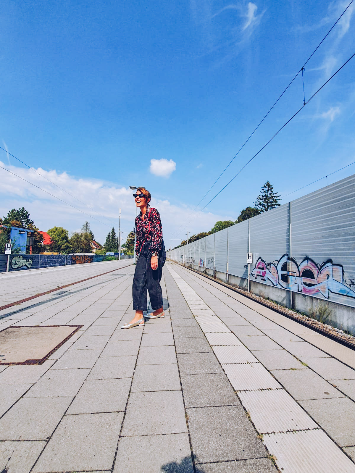 “Emily” je otišla u Pariz, a Petra u München: Zagrebačka Zadranka Petra Blagec već dvije godine živi u Njemačkoj, pokrenula i vlastiti modni brend “Emily” je otišla u Pariz, a Petra u München: Zagrebačka Zadranka Petra Blagec već dvije godine živi u Njemačkoj, pokrenula i vlastiti modni brend