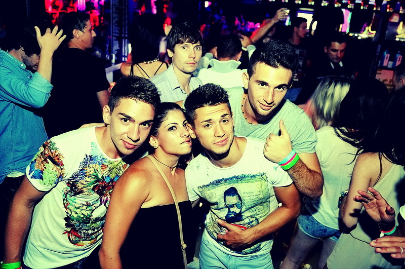 Zrće: Nicci Belucci u Aquariusu by G. Telak