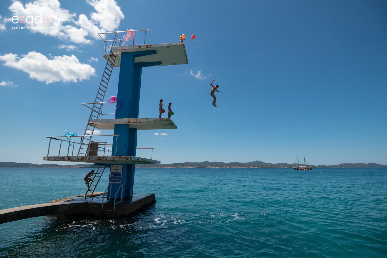 Meta feštica od balona i Ballon Jump