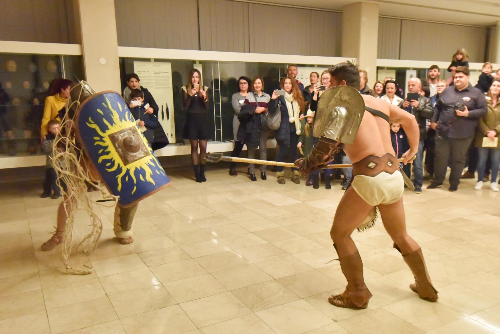 Noć muzeja 2018: Borba rimskih gladijatora u Arheološkom muzeju Zadar Noć muzeja 2018: Borba rimskih gladijatora u Arheološkom muzeju Zadar