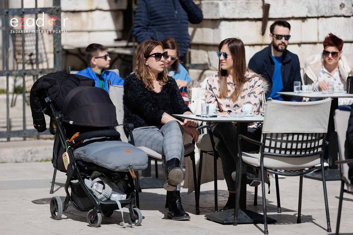 Đir po gradu, subotnja špica 19. ožujka 2022. Đir po gradu, subotnja špica 19. ožujka 2022.