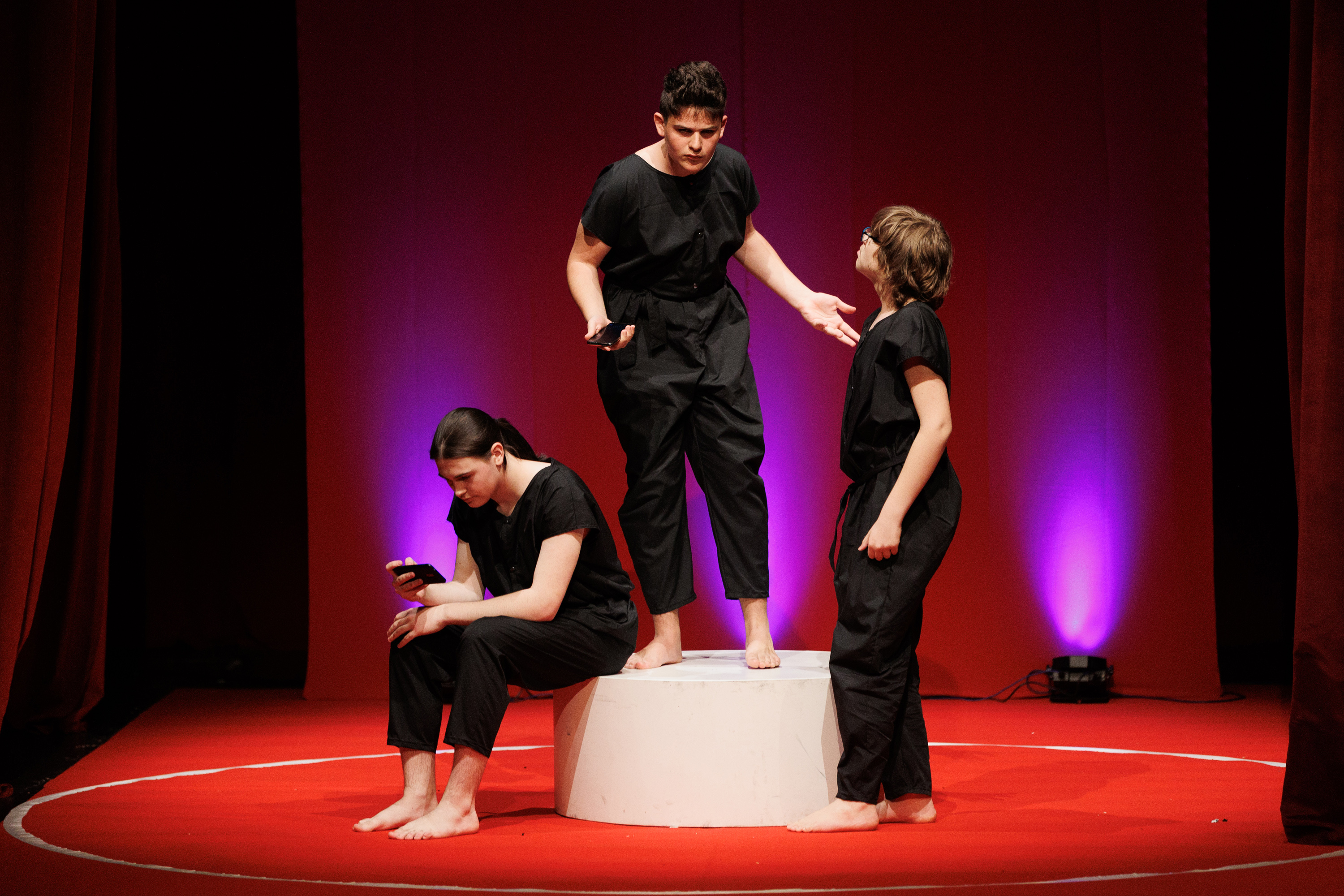 Igrajmo se: Zabranjeno mlađima od 15 strana A