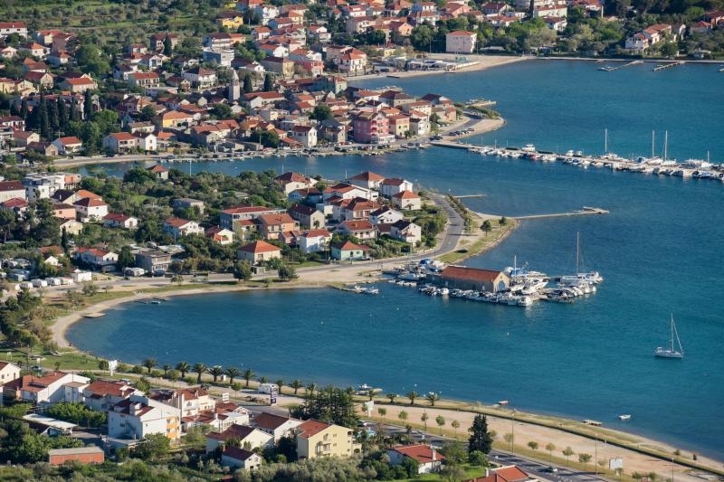 Let iznad Sukošana i Marine Dalmacija, Foto: Dino Stanin/PIXSELL Let iznad Sukošana i Marine Dalmacija, Foto: Dino Stanin/PIXSELL