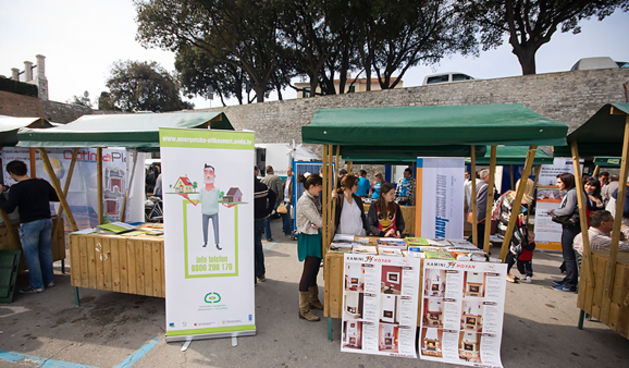 Info sajmom zaključen Tjedan energetske učinkovitosti. Đir po gradu 24. ožujka 2012. (foto:Saša Čuka)