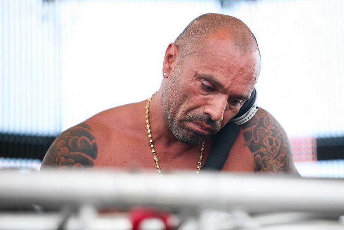 David Morales u Papayi na Zrcu