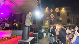 Doček 2017: Najluđa noć na zadarskom Poluotoku privukla više tisuća Zadrana i gostiju Doček 2017: Najluđa noć na zadarskom Poluotoku privukla više tisuća Zadrana i gostiju