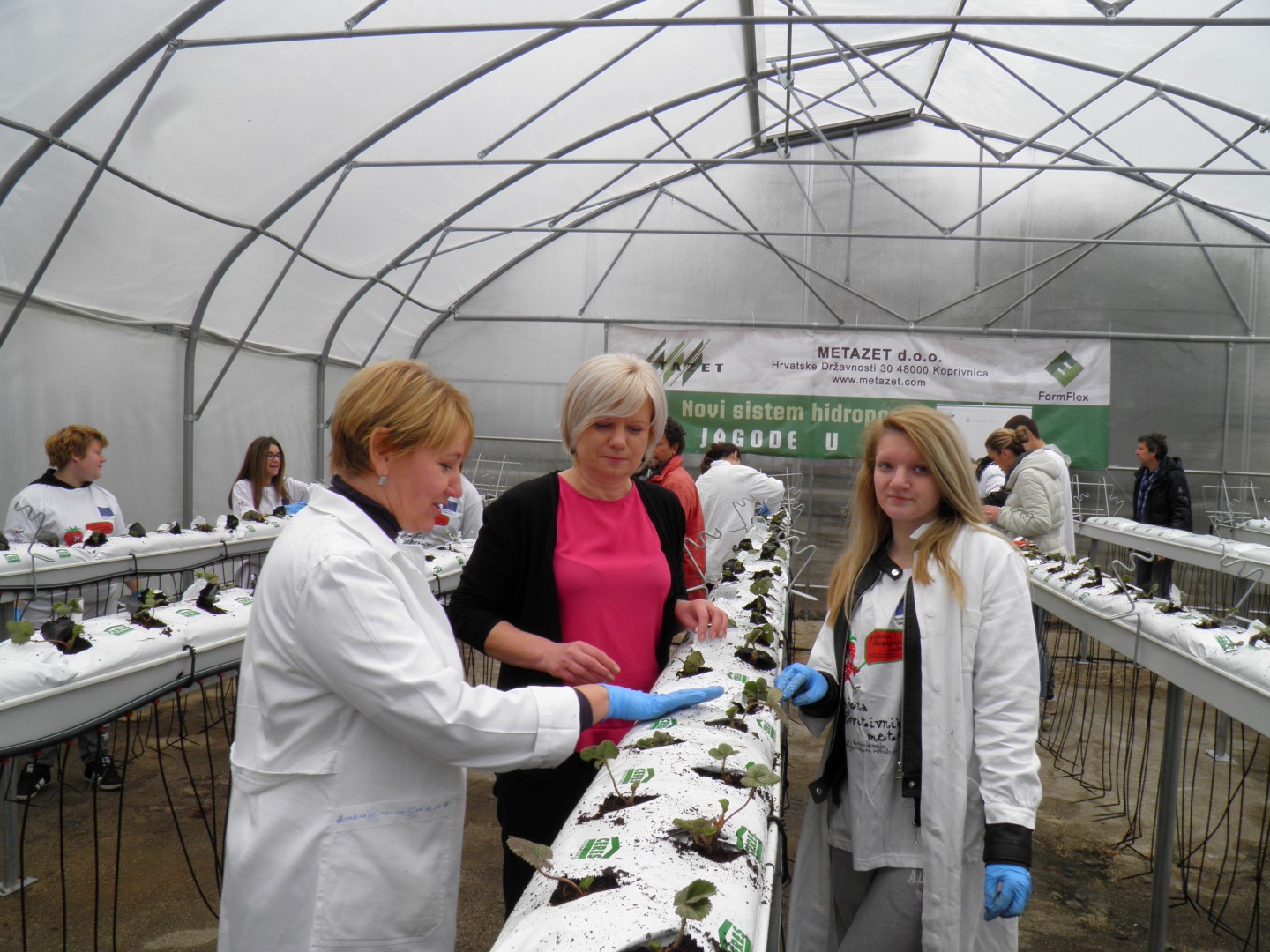 OLYMPUS DIGITAL CAMERA OLYMPUS DIGITAL CAMERA