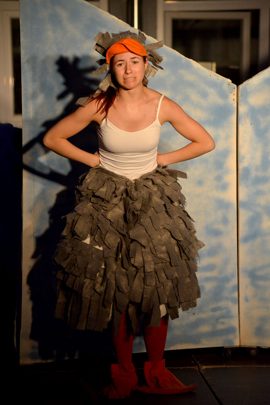 Ružno pače u izvedbi Dragon Teatra Ružno pače u izvedbi Dragon Teatra