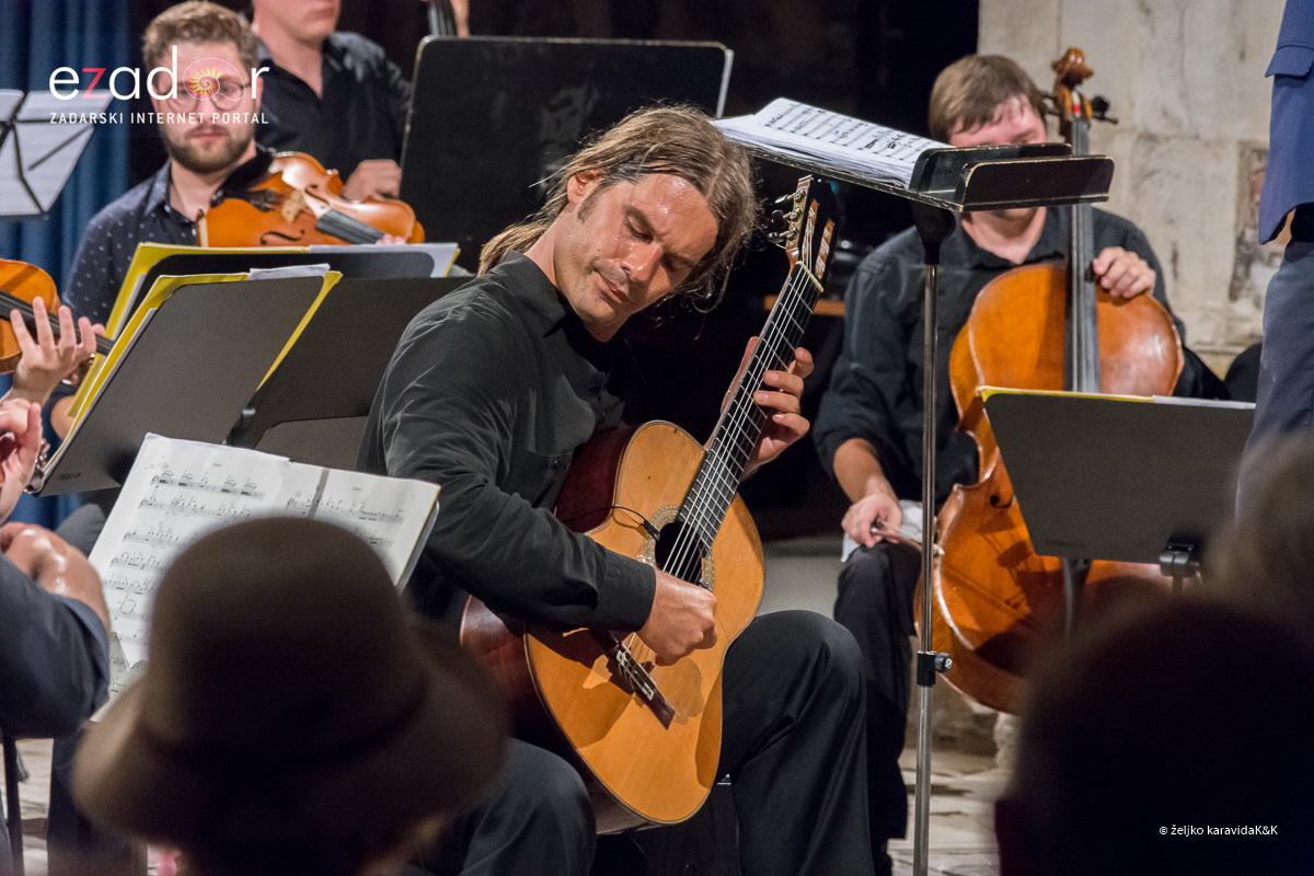 59. Glazbene večeri u sv. Donatu: Orkestar Epoque i gitarist Krešimir Bedek @ Crkva sv. Nikole