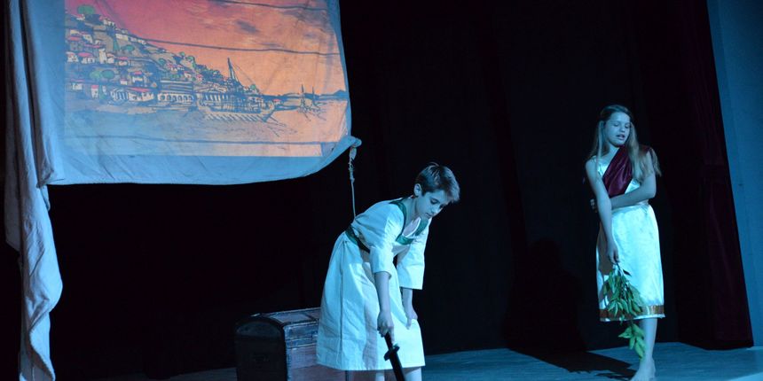 Mala škola kazališta u Murteru izvest će predstavu “Mali kalafat” Mala škola kazališta u Murteru izvest će predstavu “Mali kalafat”